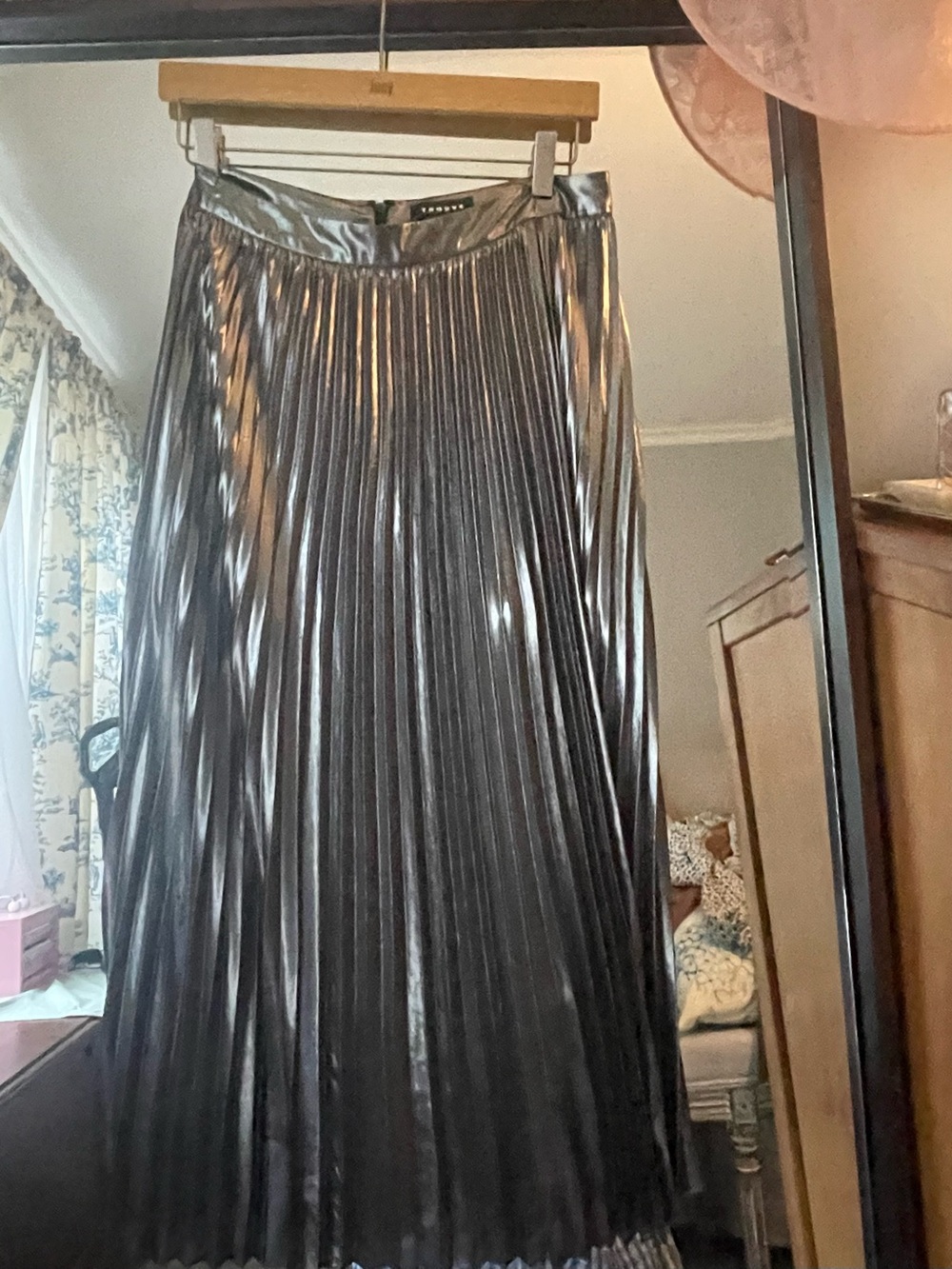 Metallic Pleated Maxi Skirt - Silver